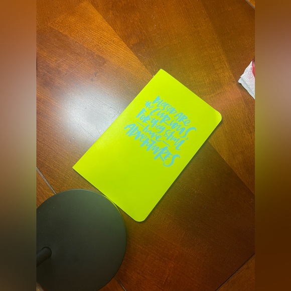 May Design thin notebook. New. Unisex - Picture 4 of 6